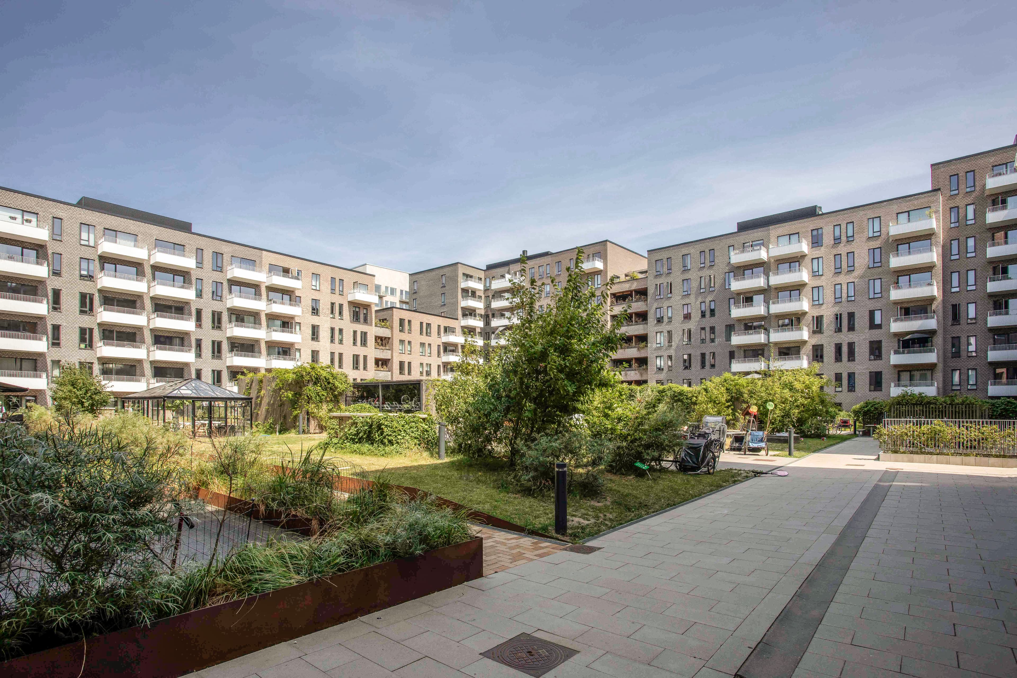 Ejendommen Bastionens eksteriør og gårdrum