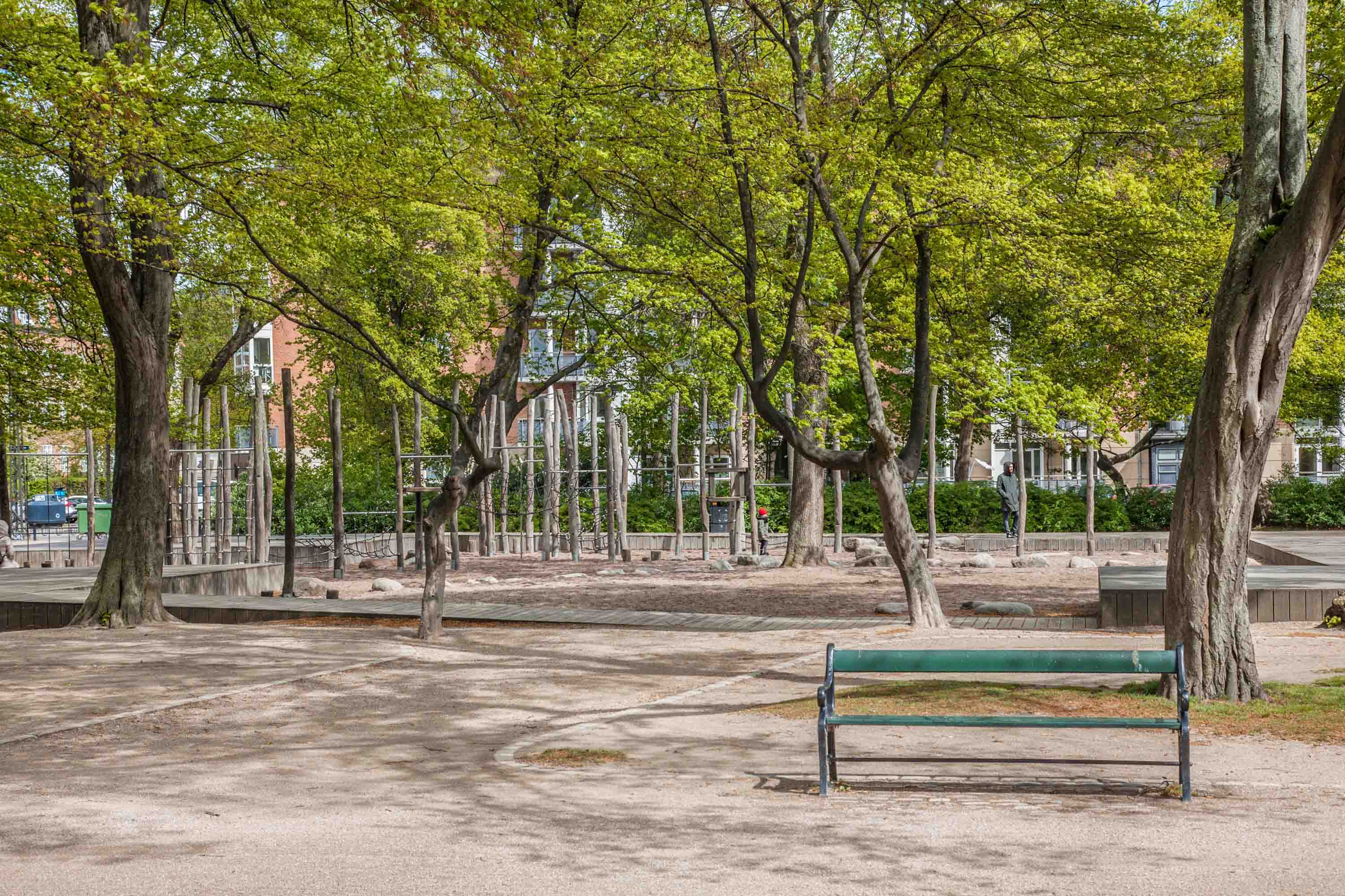 Stor 3 værelses lejlighed med masser af lys 2